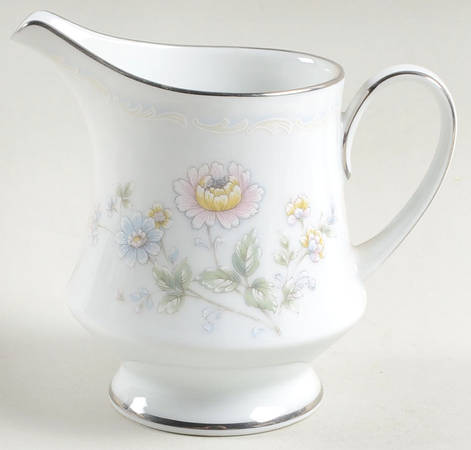 Summerfield Creamer