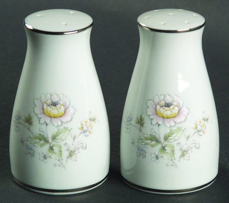 Summerfield Salt & Pepper Set