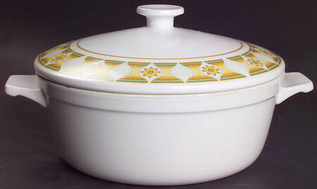 Sunglow 1.75 Qt Round Covered Casserole