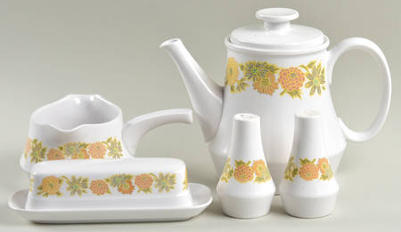 Sunny Side Completer Set by Noritake