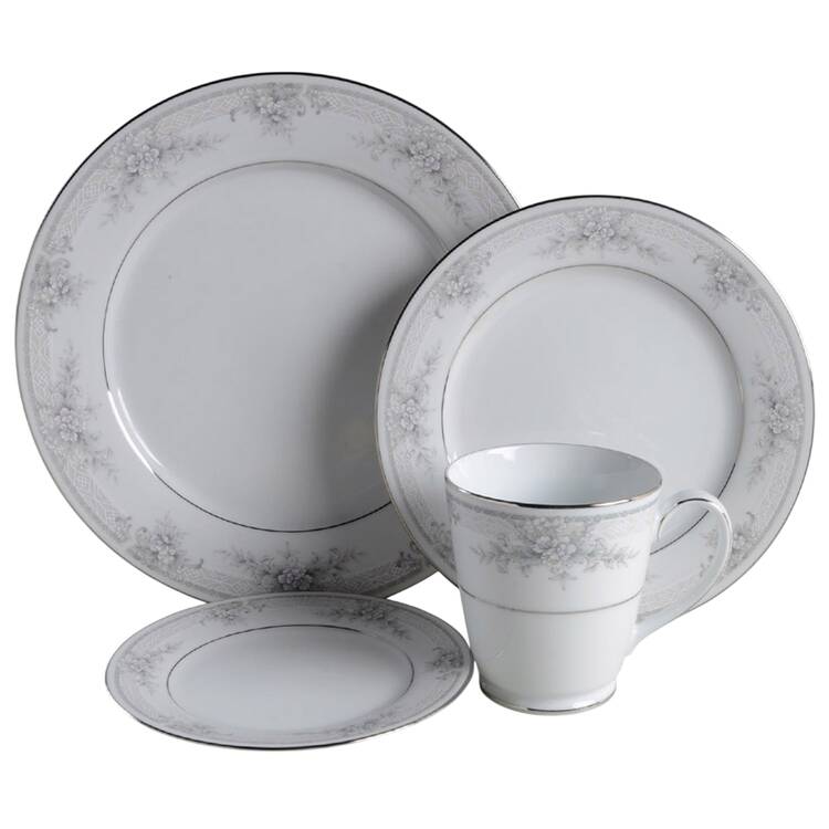 Sweet Leilani 32 Piece Estate Set by Noritake