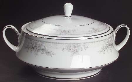 Sweet Leilani Round Covered Vegetable