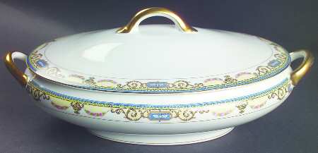 Sylvania Oval Covered Vegetable