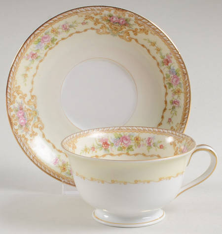 Symphony Footed Cup & Saucer Set