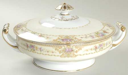 Symphony Round Covered Vegetable