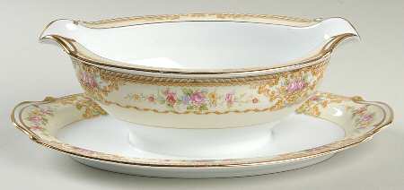 Symphony Gravy Boat with Attached Underplate