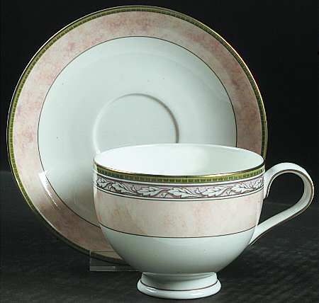 Talara Footed Cup & Saucer Set