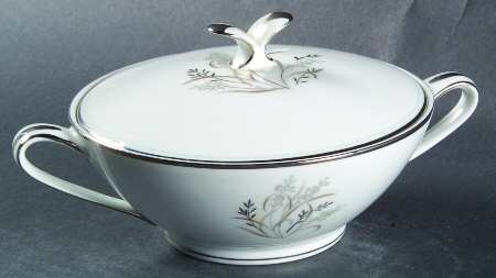 Taryn Sugar Bowl & Lid
