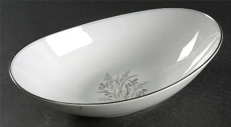 Taryn 10" Oval Vegetable Bowl