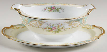 Tecla Gravy Boat with Attached Underplate