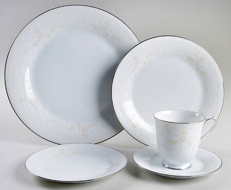 Temptation 40 Piece Estate Set