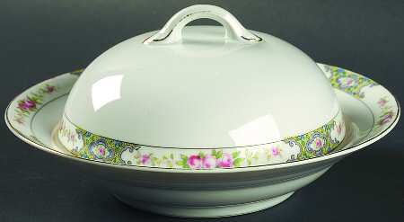 Thelma Bassett Round Covered Butter
