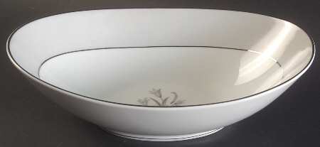 Theme 9" Oval Vegetable Bowl