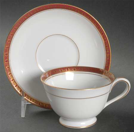 Theresa Footed Cup & Saucer Set