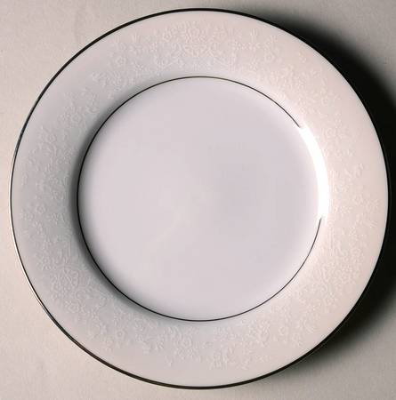 Thule (2020, 3082, P572) Bread & Butter Plate