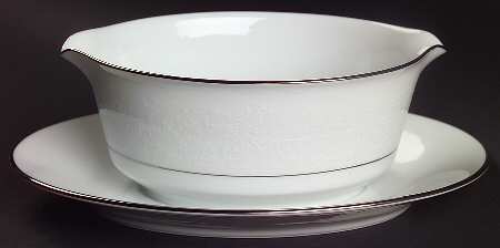 Thule (2020, 3082, P572) Gravy Boat with Attached Underplate