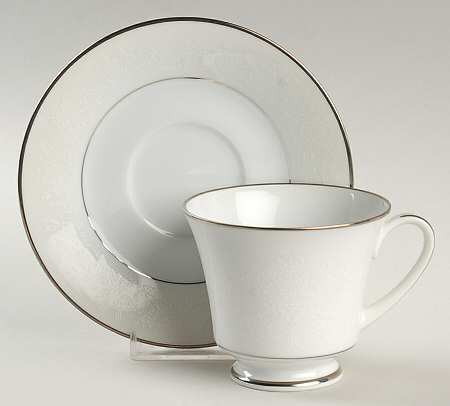Thule (2020, 3082, P572) Footed Cup & Saucer Set