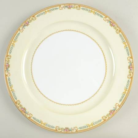 Tiara 14" Chop Plate (Round Platter)