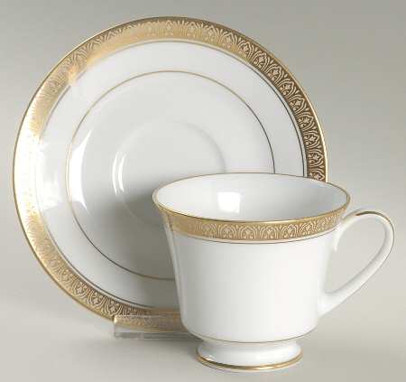 Tiara Footed Cup & Saucer Set