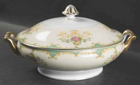 Tiffany Round Covered Vegetable