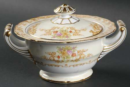 Titus Sugar Bowl & Lid