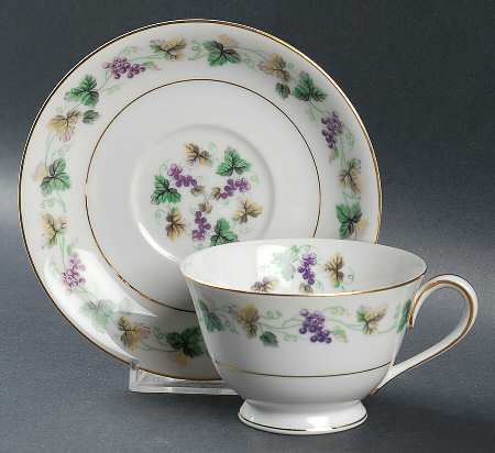 Tokay Oversized Cup & Saucer Set