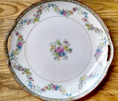 Tokio Handled Cake Plate