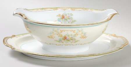 Tosca Gravy Boat with Attached Underplate