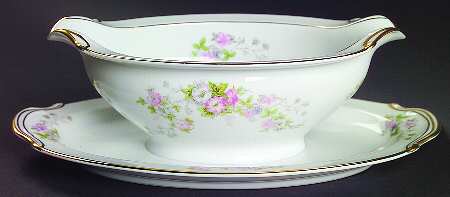 Touraine Gravy Boat with Attached Underplate