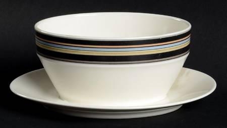 Tourmaline Gravy Boat with Attached Underplate
