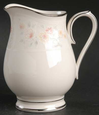 Tracery Creamer