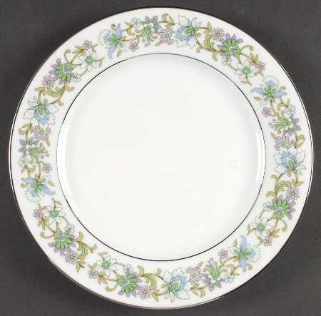 Tradition Luncheon Plate