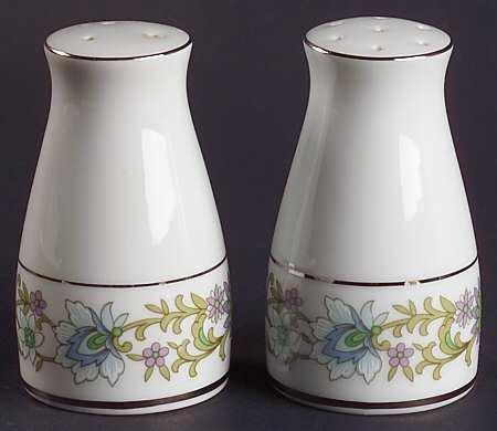 Tradition Salt & Pepper Set
