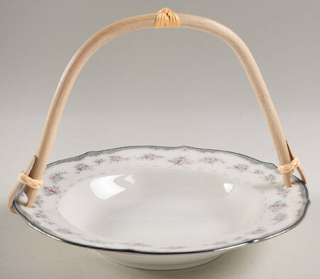 Traviata 7''-7 1/4'' Basket W/Bamboo Handle HC