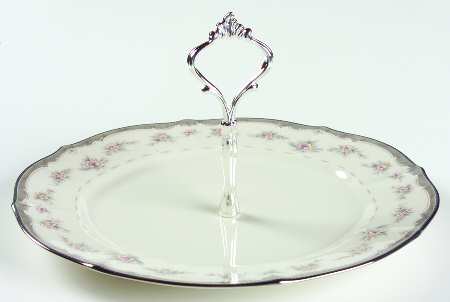 Traviata Round Serving Plate with Handle (DP)