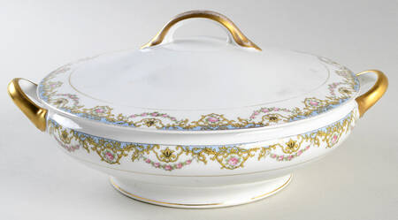 Traymore Round Covered Vegetable