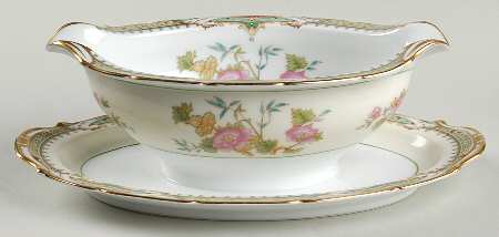 Tremont (86195) Gravy Boat with Attached Underplate