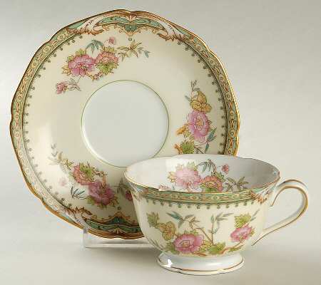 Tremont (86195) Footed Cup & Saucer Set