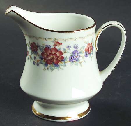 Tremont (3081) Creamer