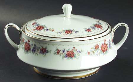 Tremont (3081) Round Covered Vegetable