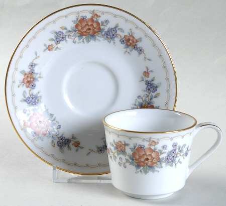 Tremont (3081) Footed Demitasse Cup & Saucer Set
