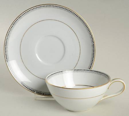 Trevor Flat Cup & Saucer Set