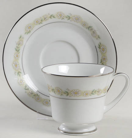 Trilby Footed Cup & Saucer Set