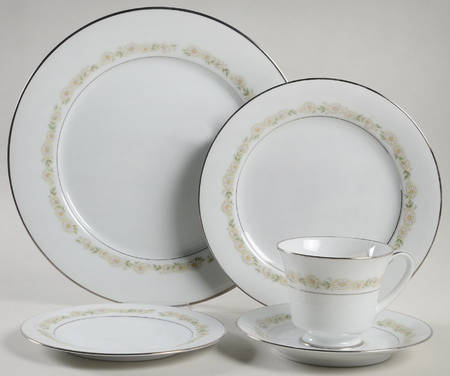 Trilby 5 Piece Place Setting