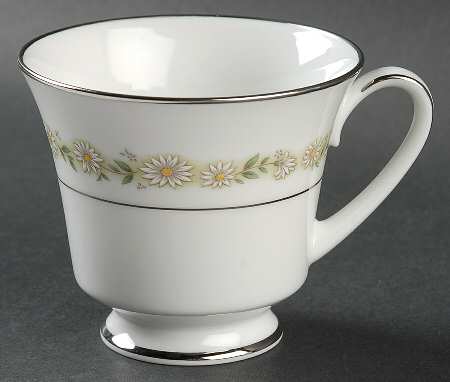Trilby Footed Cup
