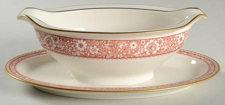 Tribute Gravy Boat with Attached Underplate