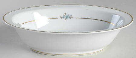 Trio 9" Oval Vegetable Bowl