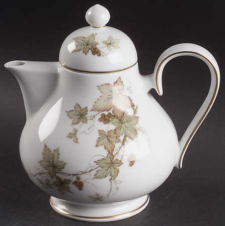 Trailing Ivy Teapot & Lid