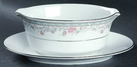 True Love Gravy Boat with Attached Underplate