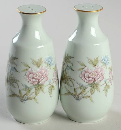 Troubadour Salt & Pepper Set